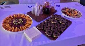 Farsangi Éjszakai Fürdőzés volt a Városi Uszodában