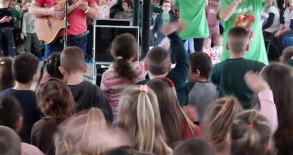 Télbúcsúztató zenés mulatság Szikszón!