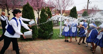 Húsvétváró az Inkubátorházban